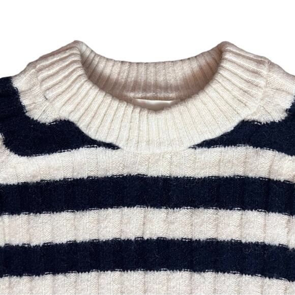 H&M Black and White Striped Crew Neck Sweater - Picture 3 of 9